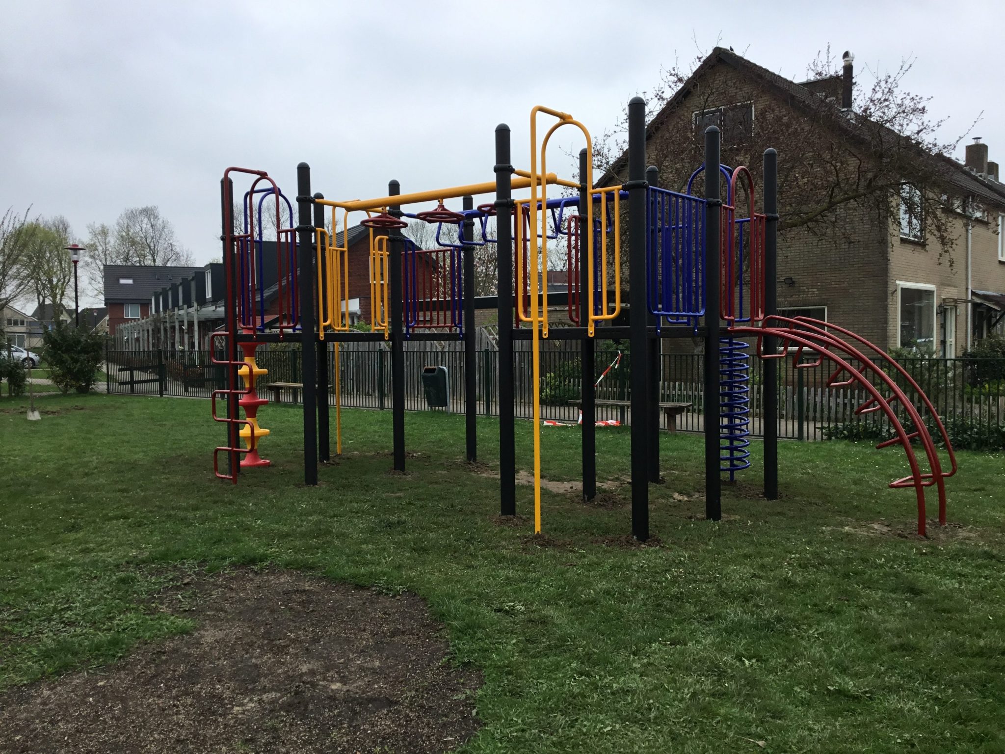 Klimtoestel met uitdagingen voor Speeltuin Vuren