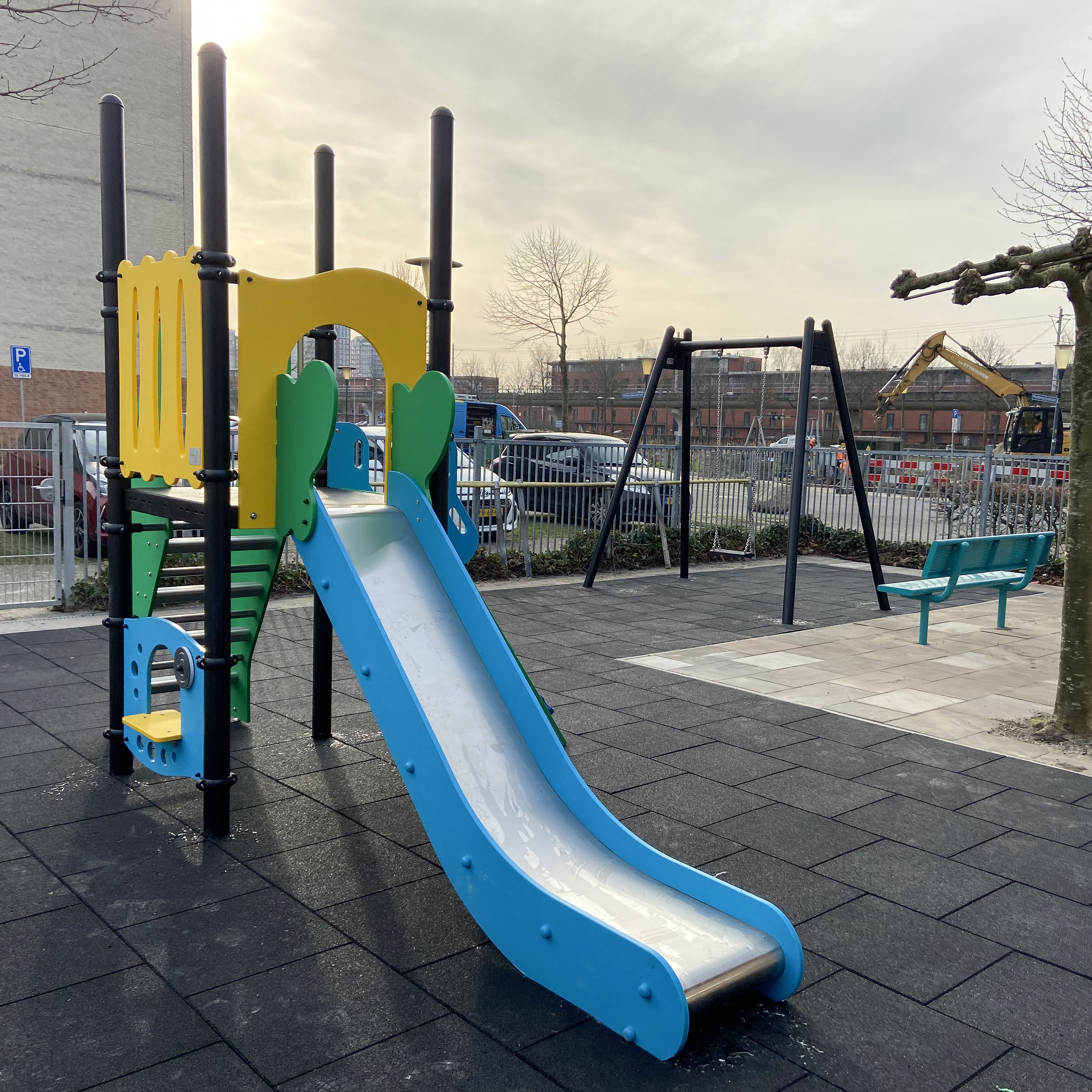 Kleur op speelplekken bij Ipse de Bruggen Bolsterberg in Zoetermeer