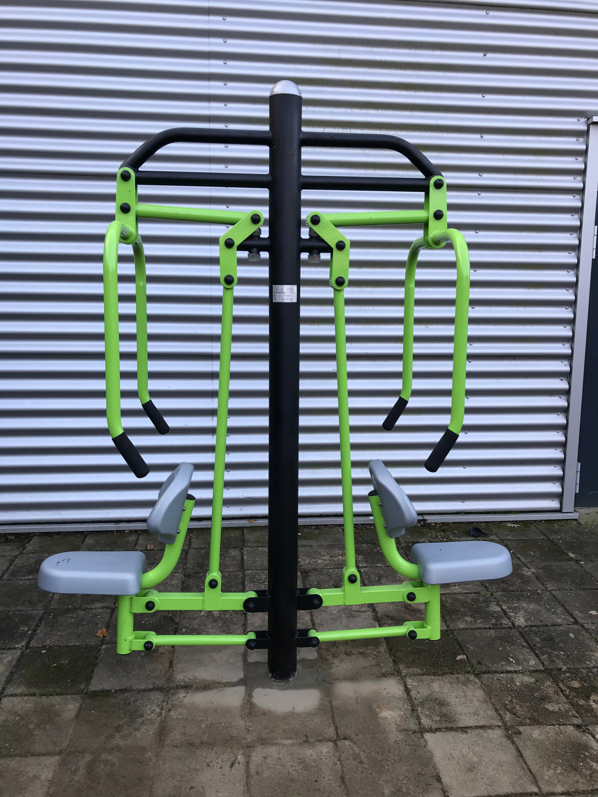 Chestpress bij Het Kwadrant in Bergen op Zoom - geplaatste chestpress